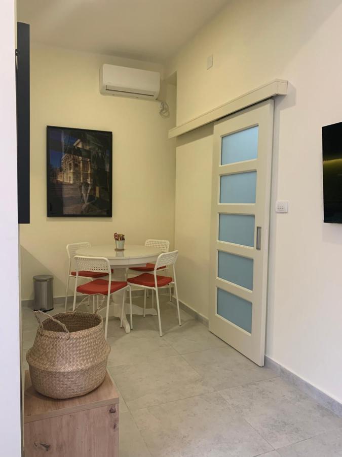 Sunlit Artist Studio Διαμέρισμα Βελιγράδι Εξωτερικό φωτογραφία